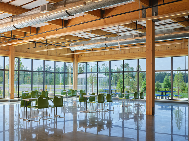 Amazon-DII5 Delivery Station-Office-Photo Credit Kendall McCaugherty_web