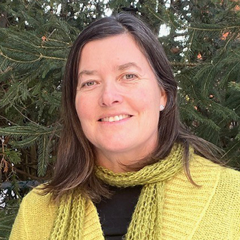 Christine_Earnshaw_350x350