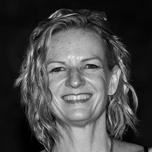 Tracy_Farrell_300x300
